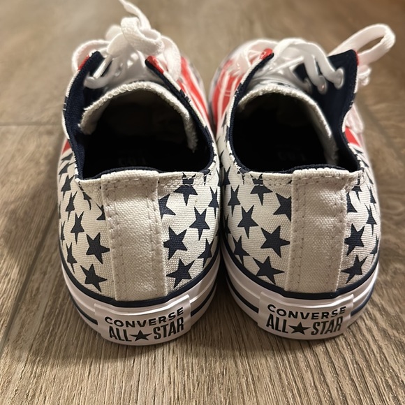 Converse - Picture 3 of 5